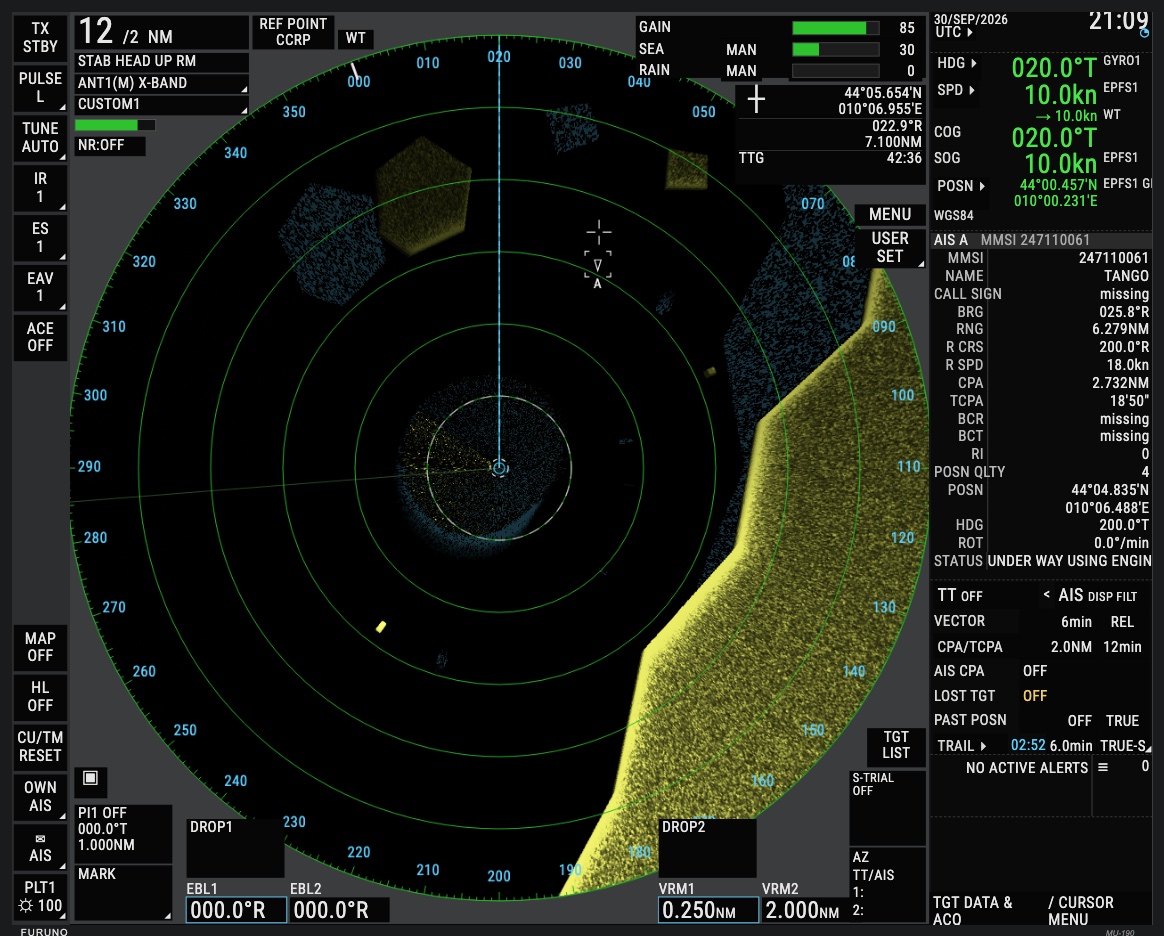 FURUNO FAR-2228 RADAR/ARPA trainer with RCU-014 control unit